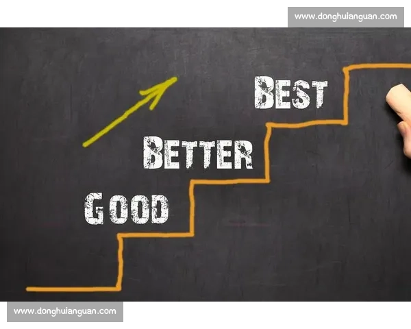 全面解析攻击套路策略与应用：提升战术思维的关键技巧与实战经验